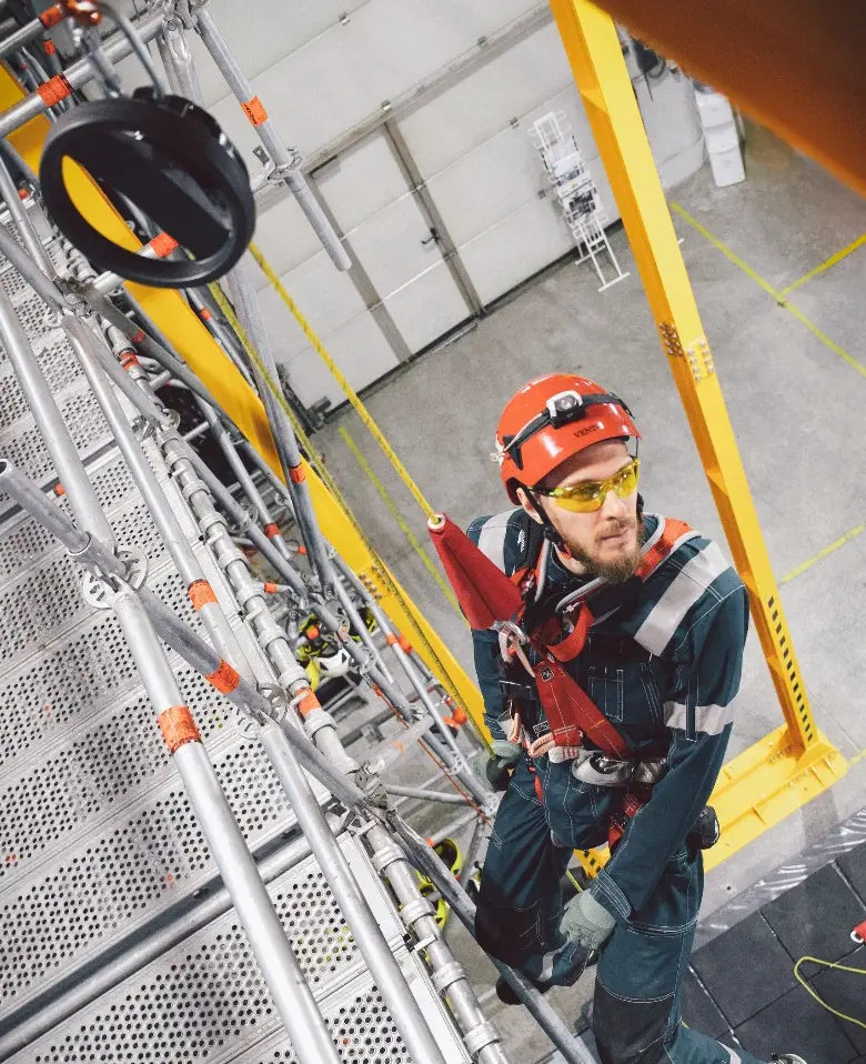 Системы спасения и эвакуации Системы спасения и эвакуации