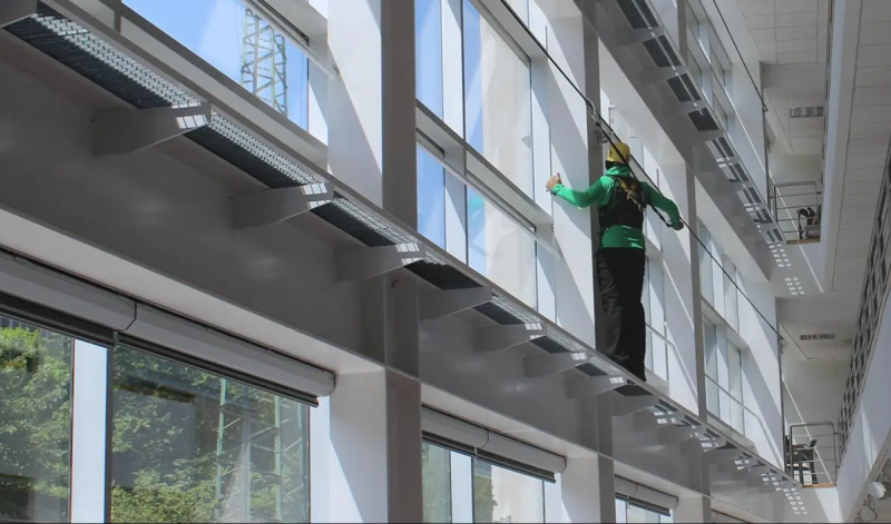 Расчёт безопасной глубины падения при работе на высоте