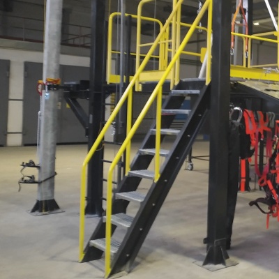 Маршевая лестница для учебно-тренировочного полигона | High Safety Маршевая лестница для учебно-тренировочного полигона | High Safety