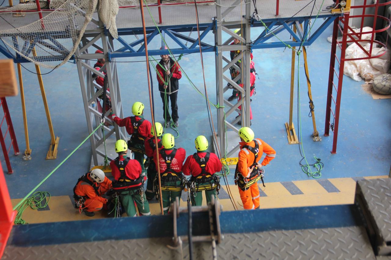 Курс IRATA, «Sakhalin Rope Access Services» 6028/OT, при участии ООО «Альпика-Спецтехнологии» Курс IRATA, «Sakhalin Rope Access Services» 6028/OT, при участии ООО «Альпика-Спецтехнологии»